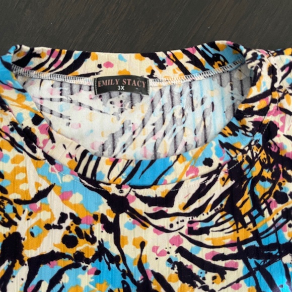 Cute Short Sleeve Dress Shirt - Picture 2 of 3